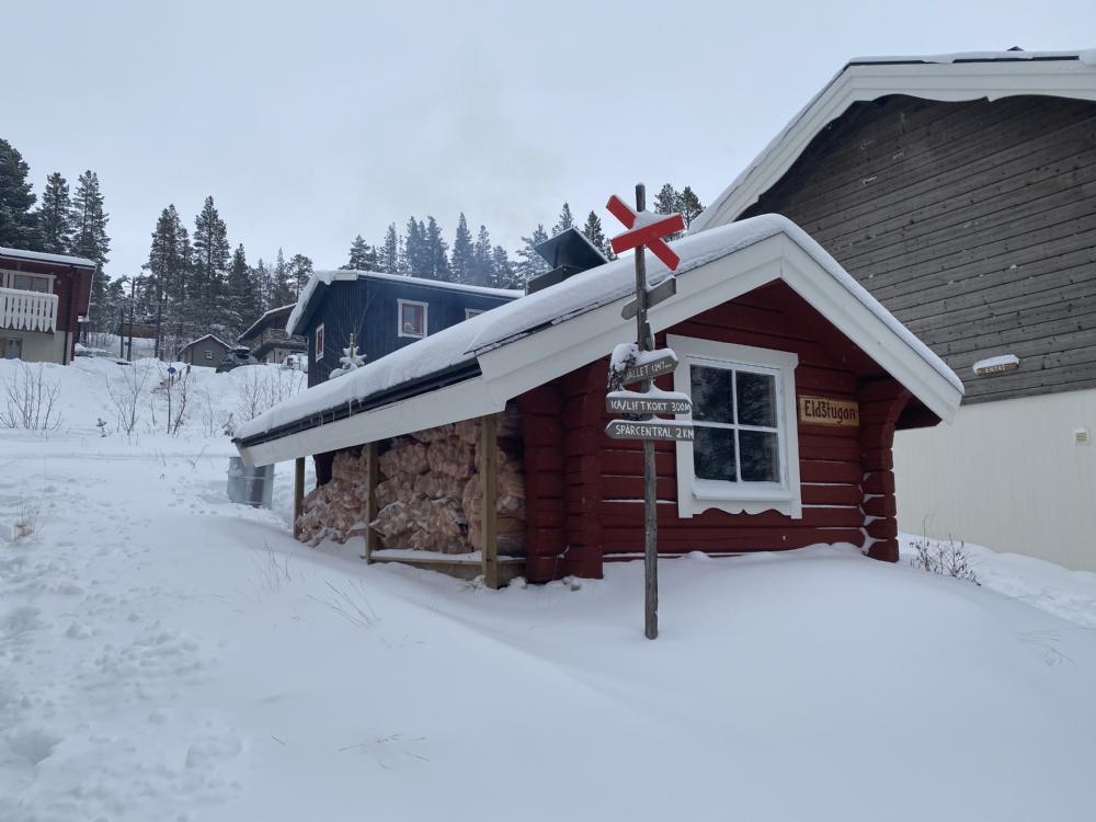 Mysig eldstuga som tillhr freningen 